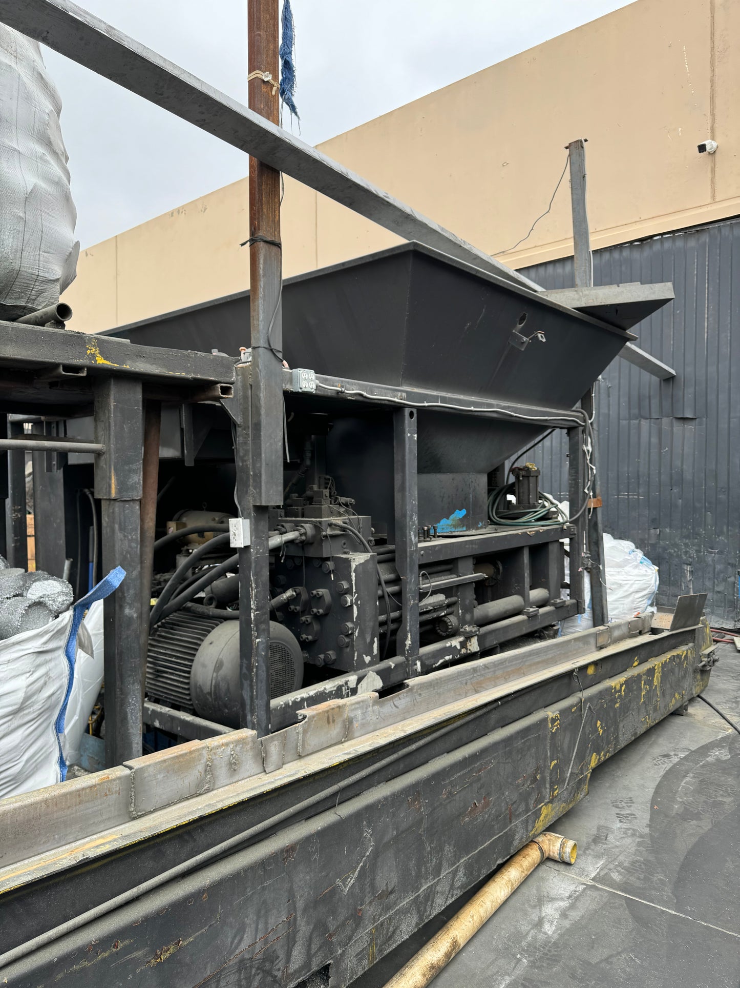 ARS RST 3000 Briquetter